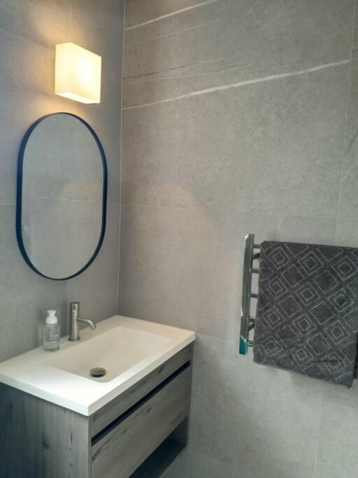 Xspot Medlands Beach House - Ocean Views - Short Stroll To The Beach Екстериор снимка